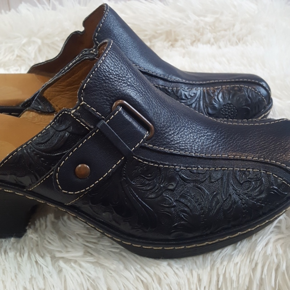 SOFFT MULES - Picture 4 of 8